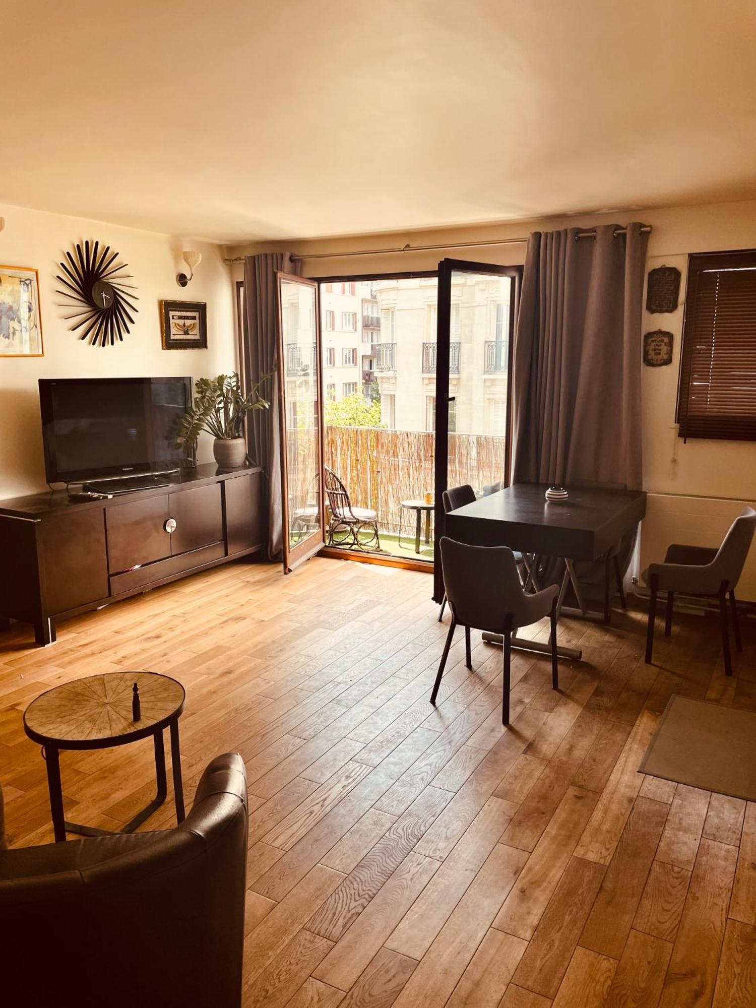 شقة Jolie 2 Pieces Avec Balcon Paris 15 Eme المظهر الخارجي الصورة